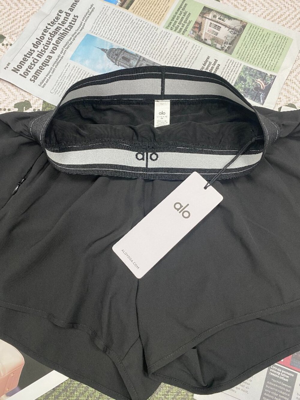 Brand New🏆ALO Yoga Match Point Short Black Tennis Style - Picture 6 of 8